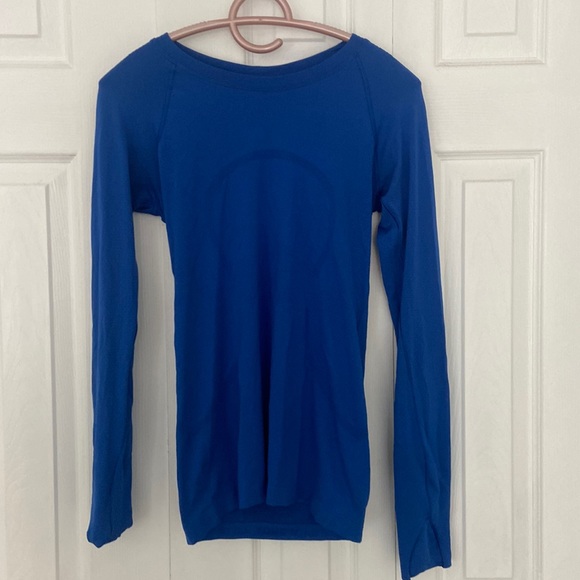 lululemon athletica Tops - Blue LULULEMON Swiftly Tech Long Sleeve Shirt 2.0 size 4